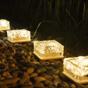 翌朝まで点灯!! 10cm角ガラス４個組 GWSOLAR ガーデンブリックライト Smart Lighting明るさ 20ルーメン IP66 【型番： GW-GS102/WW 4pcs】